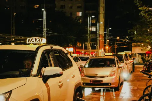 Lombardia, 2,1 milioni per rinnovare i taxi con mezzi green