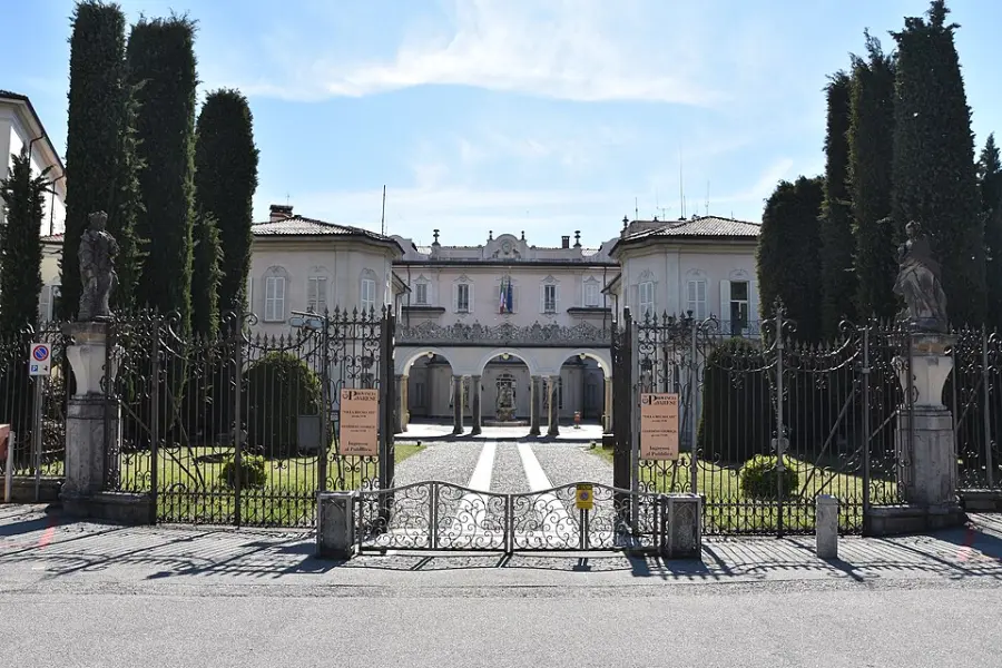 Varese, una sala di Villa Recalcati intitolata a Carlo Lucchina